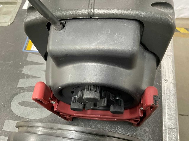 Selecon pacific 1 kw zoom spot (4x) - afbeelding 6 van  10