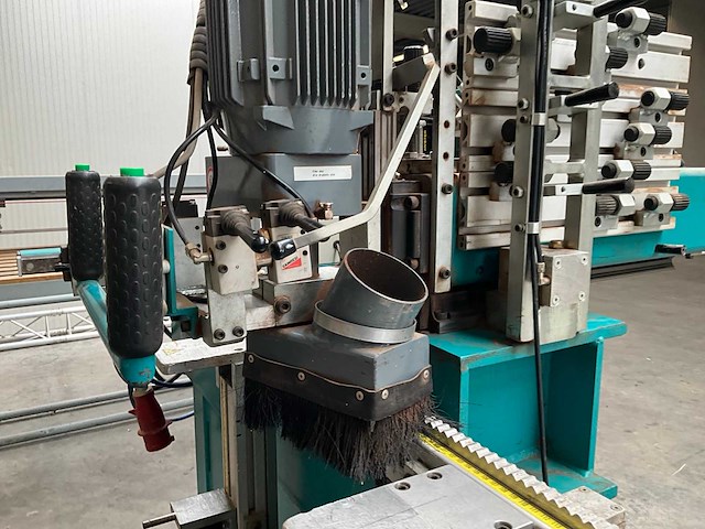 Select 35500 beslagfreesmachine - afbeelding 3 van  11