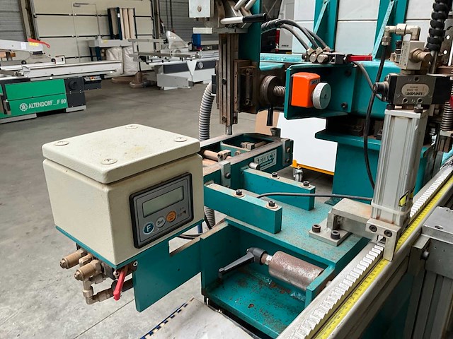 Select 35500 beslagfreesmachine - afbeelding 8 van  11