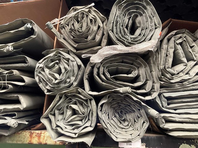 Self inflating sleeping mat (6x) - afbeelding 1 van  2