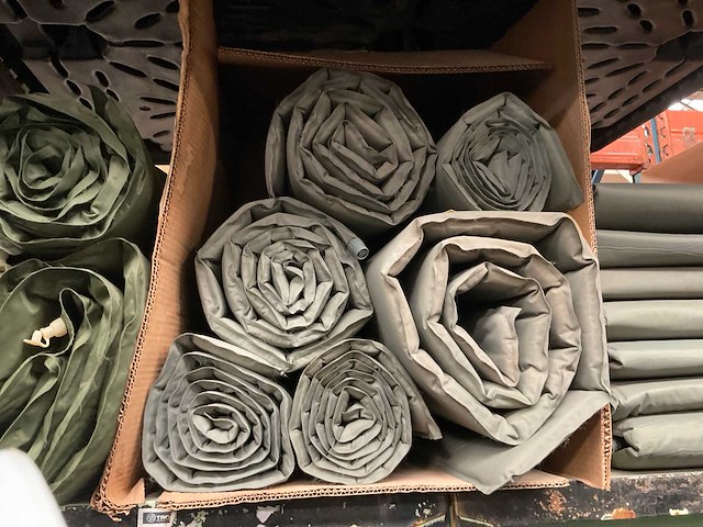 Self inflating sleeping mat (6x) - afbeelding 1 van  2