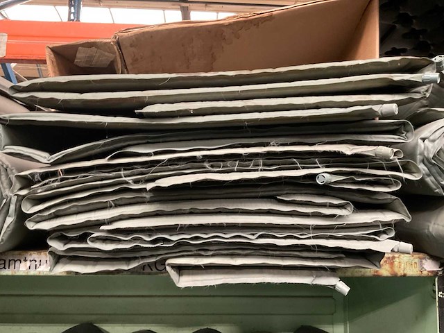 Self inflating sleeping mat (7x) - afbeelding 1 van  2