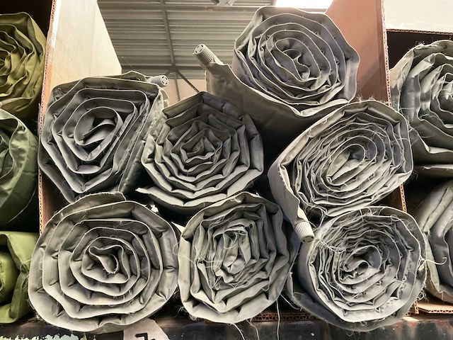 Self inflating sleeping mat (7x) - afbeelding 1 van  2