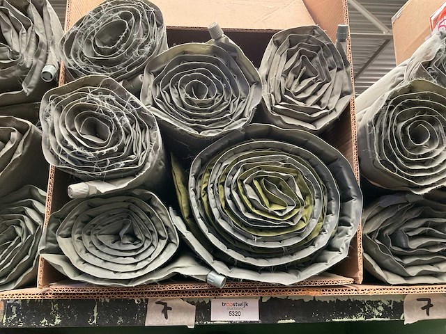 Self inflating sleeping mat (7x) - afbeelding 1 van  2