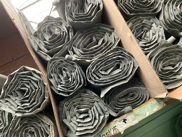 Self inflating sleeping mat (7x) - afbeelding 1 van  2