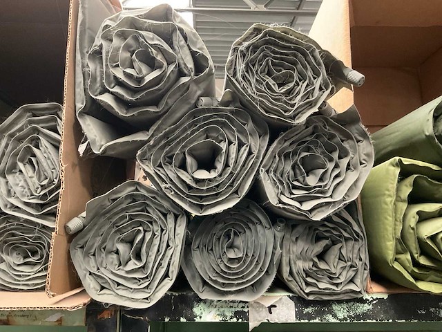 Self inflating sleeping mat (7x) - afbeelding 1 van  2