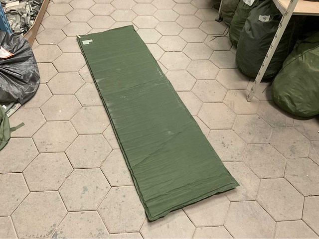 Self inflating sleeping mat (7x) - afbeelding 1 van  3