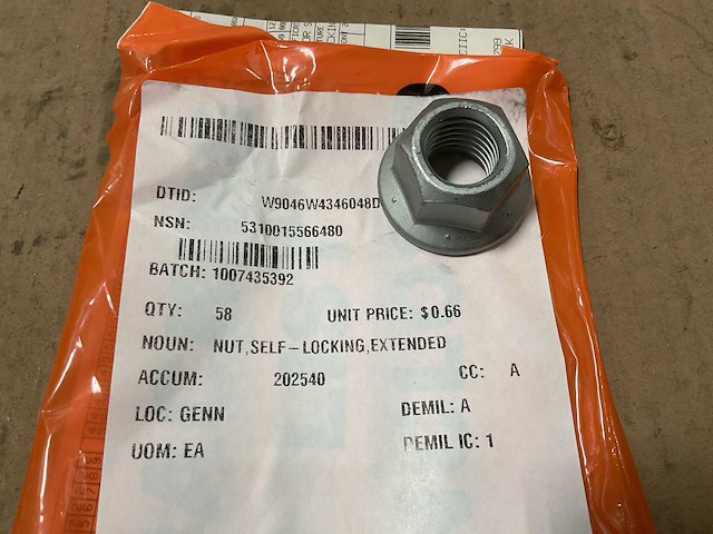 Self locking nut (58x) - afbeelding 1 van  4