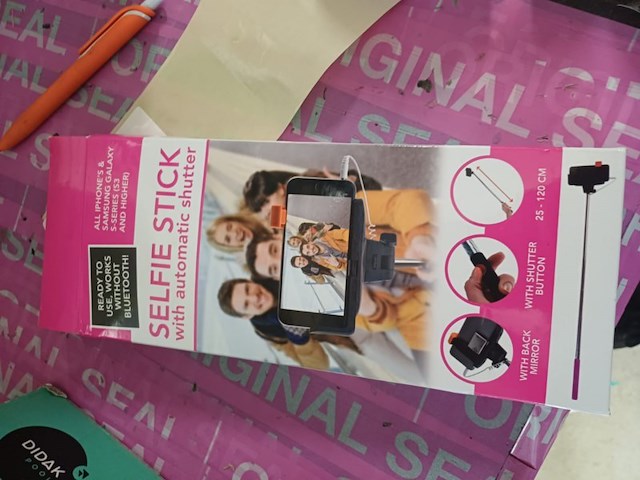 Selfistick in krat e - afbeelding 3 van  3