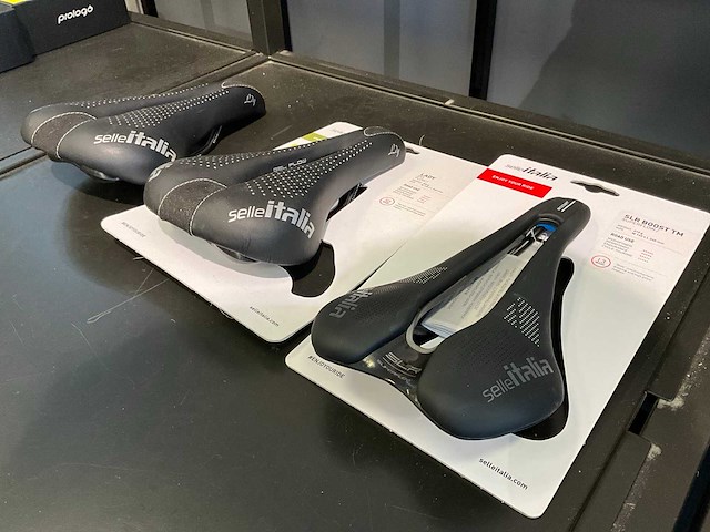 Selle italia fietszadel (3x) - afbeelding 2 van  2