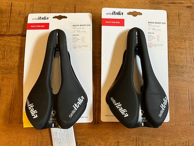 Selle italia novus boost evo dames fietszadel (2x) - afbeelding 1 van  4