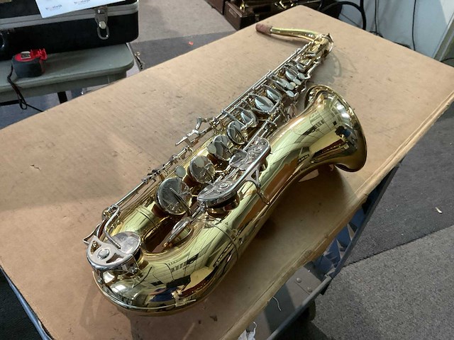 Selmer 1244 saxofoon - afbeelding 1 van  8
