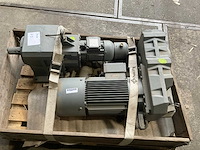 Selmers / bauer elektromotor met reductiekast (2x) - afbeelding 1 van  2