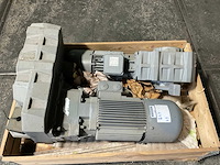 Selmers / bauer elektromotor met reductiekast (2x) - afbeelding 2 van  3