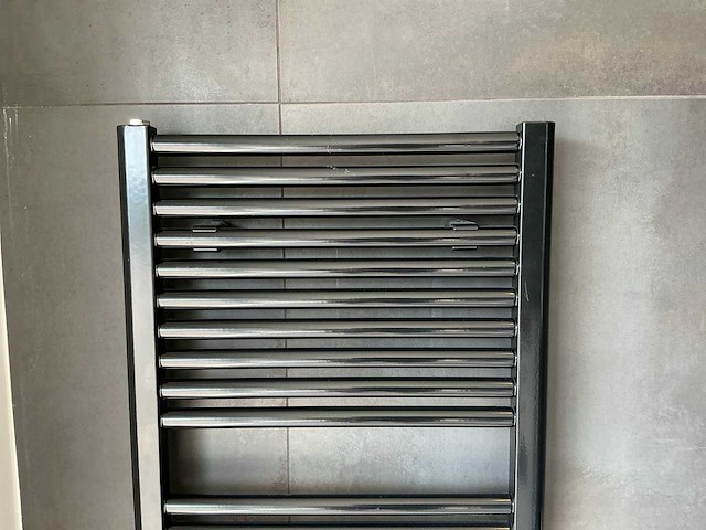 Selmo - drl e-comfort - designradiator - afbeelding 4 van  10