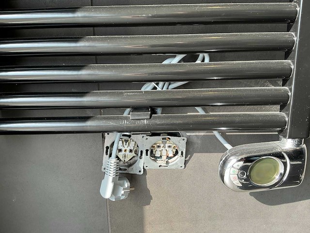 Selmo - drl e-comfort - designradiator - afbeelding 8 van  10