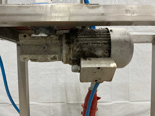 Semi automatische pers - afbeelding 5 van  5