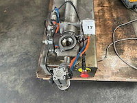 Semi-automatische pneumatische zuigervulmachine - afbeelding 4 van  4
