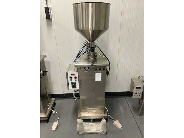 Semi-automatische vulmachine - afbeelding 5 van  12