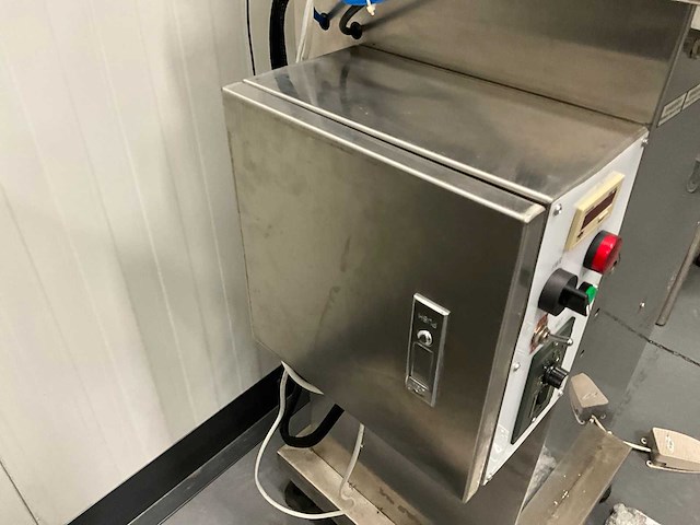 Semi-automatische vulmachine - afbeelding 8 van  12