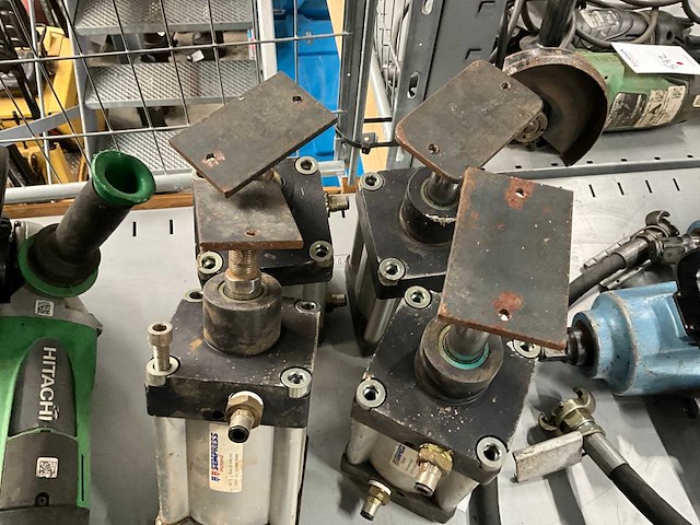 Sempress dubbelwerkende pneumatische cilinder (4x) - afbeelding 2 van  3