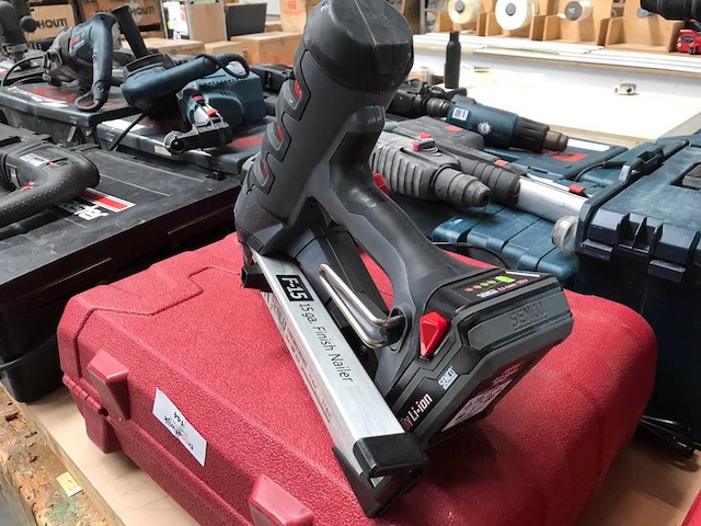 Senco f-15 tacker - afbeelding 3 van  5