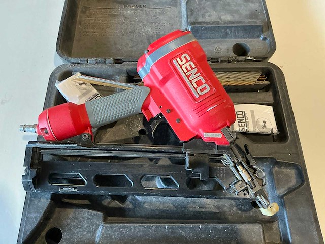 Senco finish pro 42xp pneumatische tacker - afbeelding 1 van  1