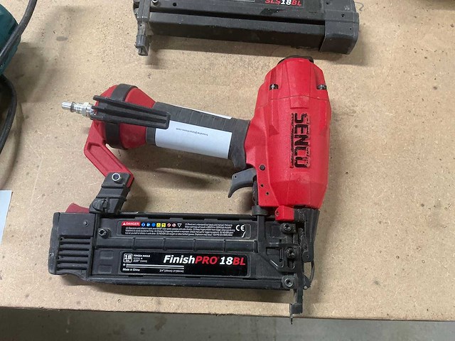 Senco finishpro 18bl pneumatische tacker - afbeelding 1 van  1
