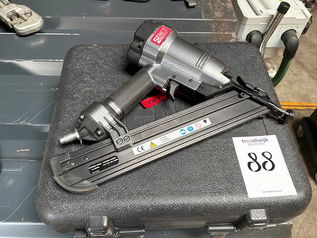 Senco finishpro 35 pneumatische tacker - afbeelding 1 van  6