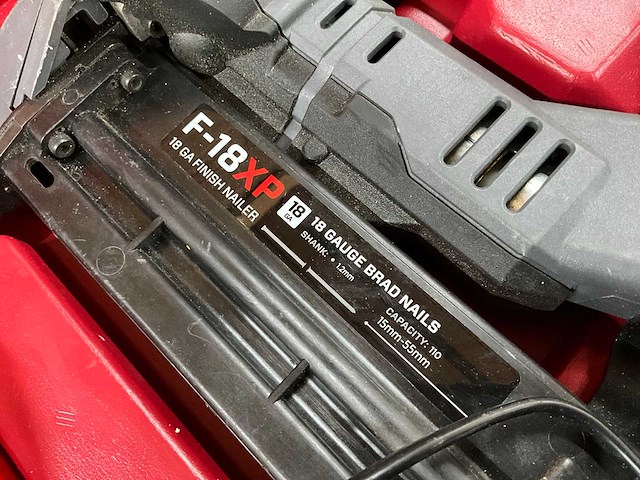 Senco fusion f-18xp accu tacker - afbeelding 1 van  1
