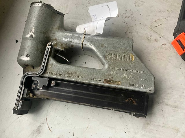 Senco mi pneumatische tacker - afbeelding 2 van  3
