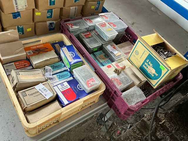 Senco partij stalen nagels en spijkers - afbeelding 1 van  8