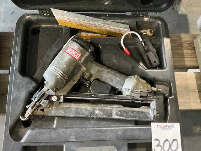 Senco pneumatische tacker - afbeelding 2 van  2