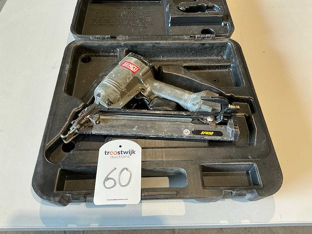 Senco sfn30 pneumatische tacker - afbeelding 1 van  3