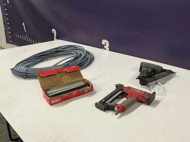Senco spijkers pistool+toebehoren - afbeelding 1 van  7