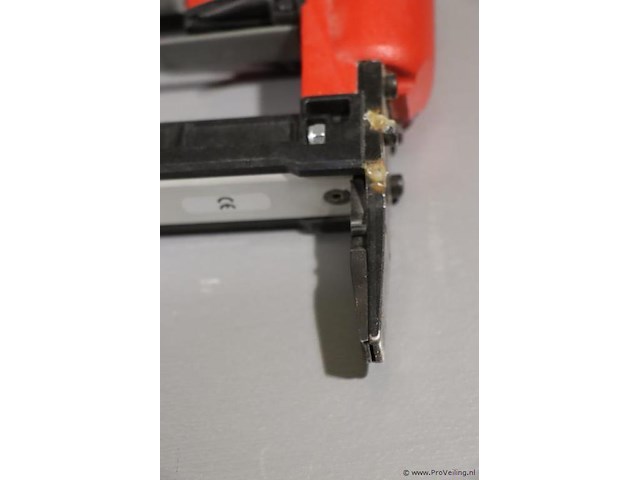Senco tacker, pneumatisch - afbeelding 3 van  4