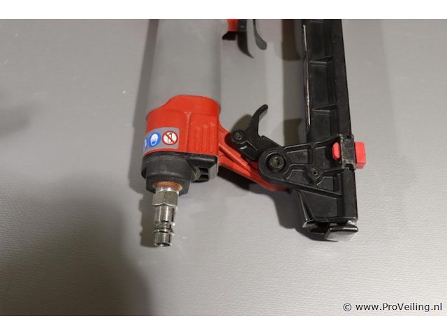 Senco tacker, pneumatisch - afbeelding 4 van  4