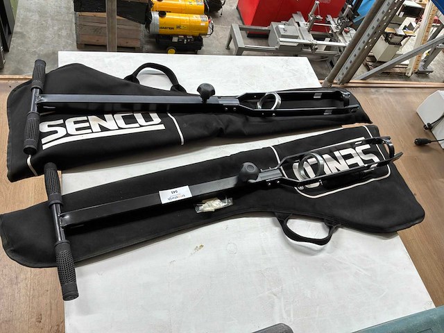 Senco vloerleggereedschap (2x) - afbeelding 1 van  3