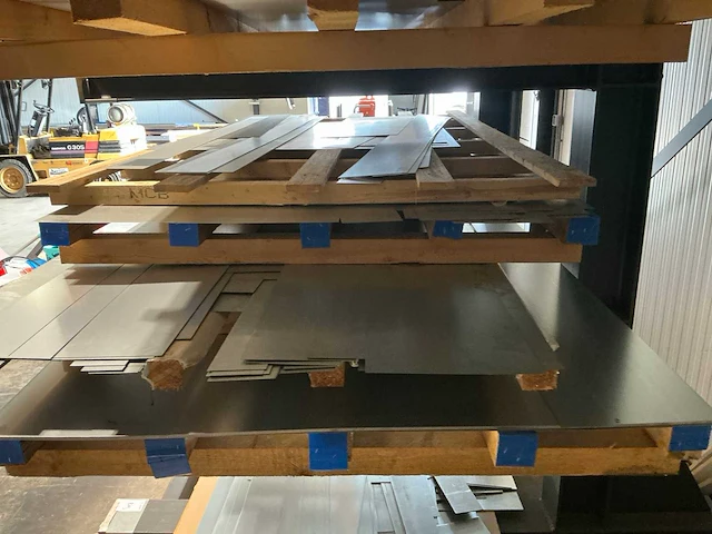 Sendzimir verzinkt plaatmateriaal in 1 stelling - afbeelding 7 van  7