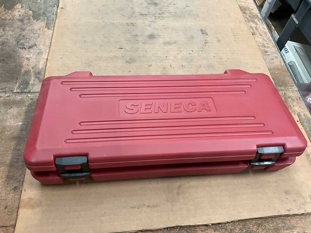 Seneca dubbele kniesleutelset - afbeelding 3 van  3