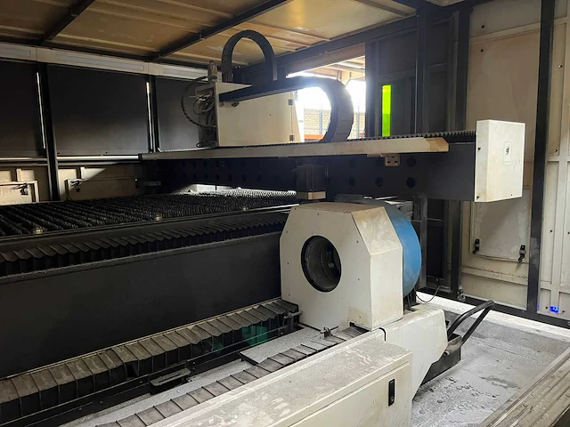 Senfeng - 2020 - sf3015hm - lasersnijmachine - afbeelding 8 van  48