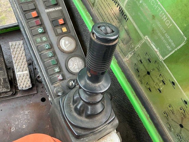 Sennebogen zm 13 banden graafmachine - afbeelding 24 van  32