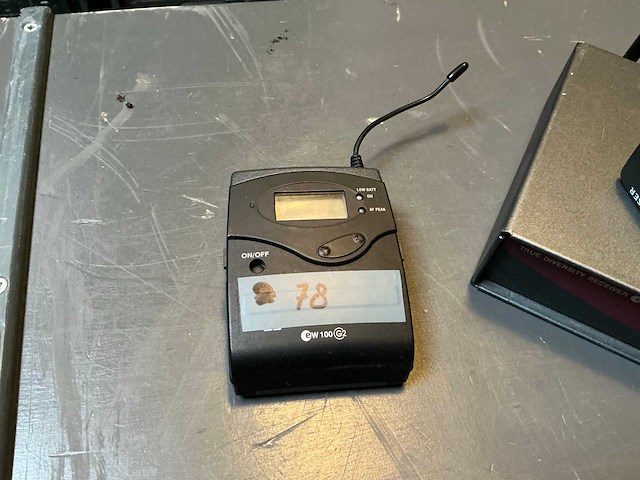 Sennheiser - wireless transmitter - afbeelding 2 van  4