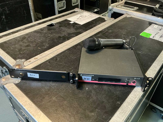 Sennheiser - wireless transmitter - afbeelding 1 van  4