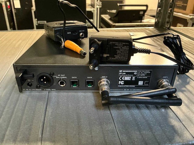 Sennheiser - wireless transmitter - afbeelding 3 van  3