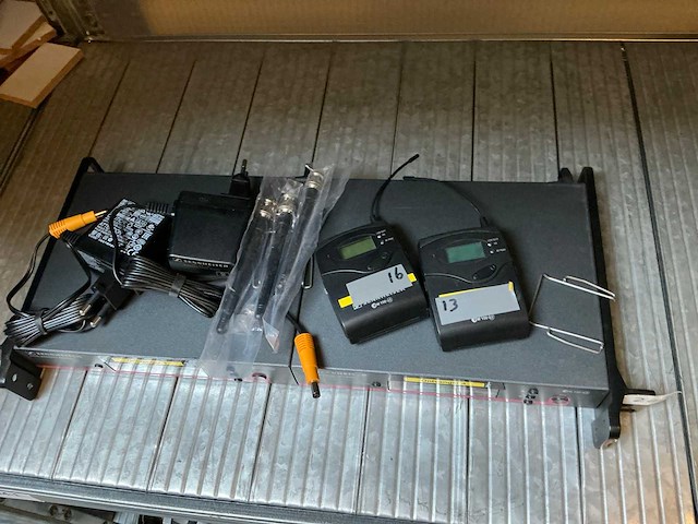 Sennheiser - wireless transmitters (2x) - afbeelding 3 van  4
