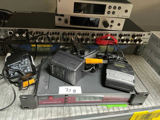 Sennheiser - wireless transmitters (3x) - afbeelding 2 van  4