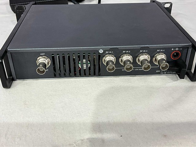 Sennheiser ac3 ew serie 4-kanaals antenne combiner - afbeelding 3 van  4