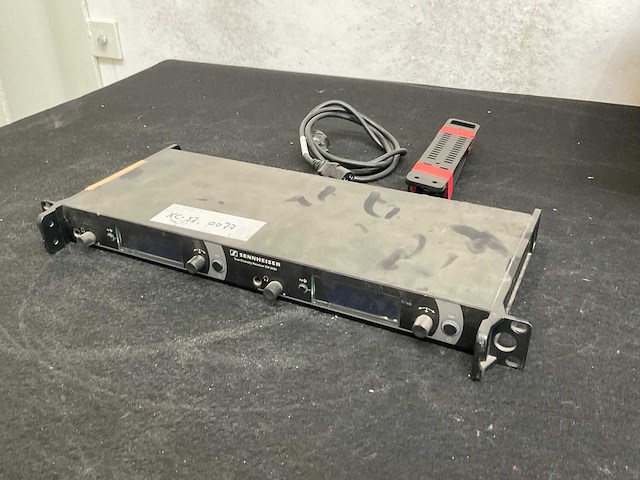 Sennheiser em2050 ontvanger - afbeelding 1 van  2