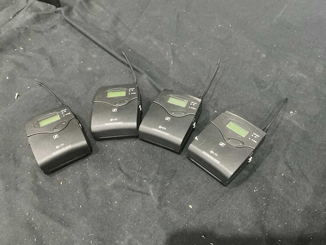 Sennheiser ew g4 beltpack transmitter (4x) - afbeelding 1 van  3